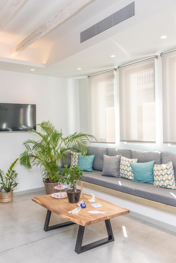 Lithos Luxury Suites Tínos 외부 사진