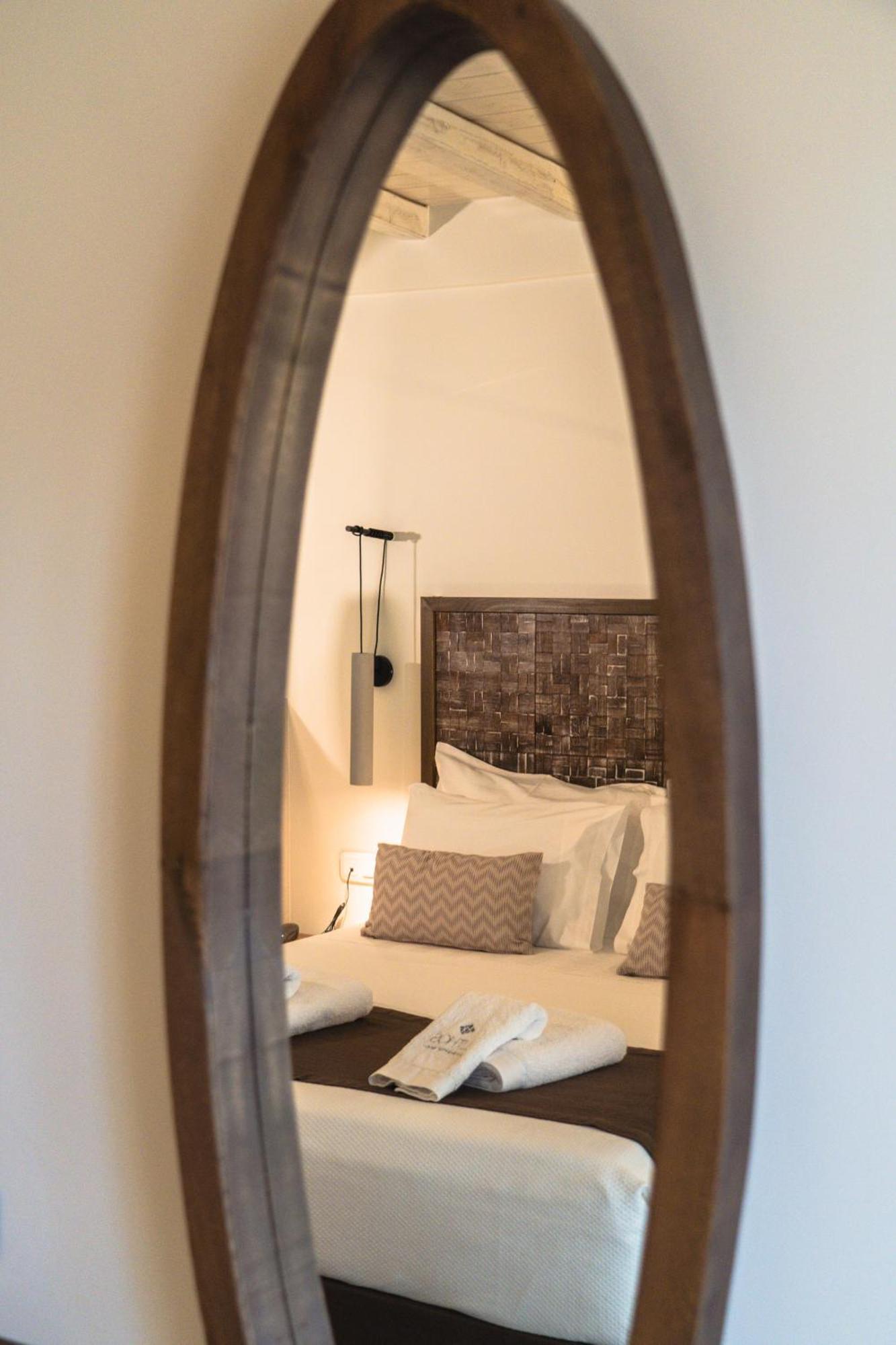 Lithos Luxury Suites Tínos 외부 사진