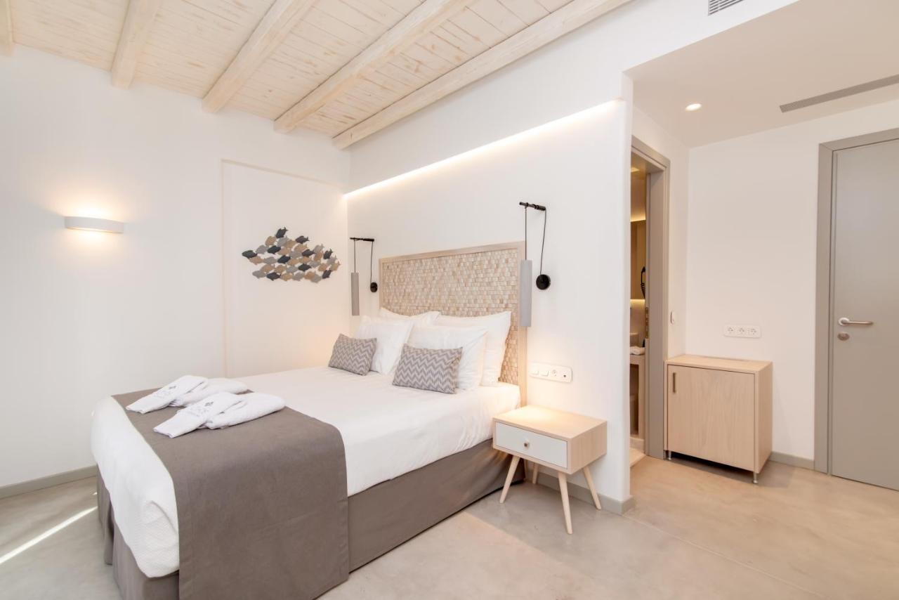 Lithos Luxury Suites Tínos 외부 사진